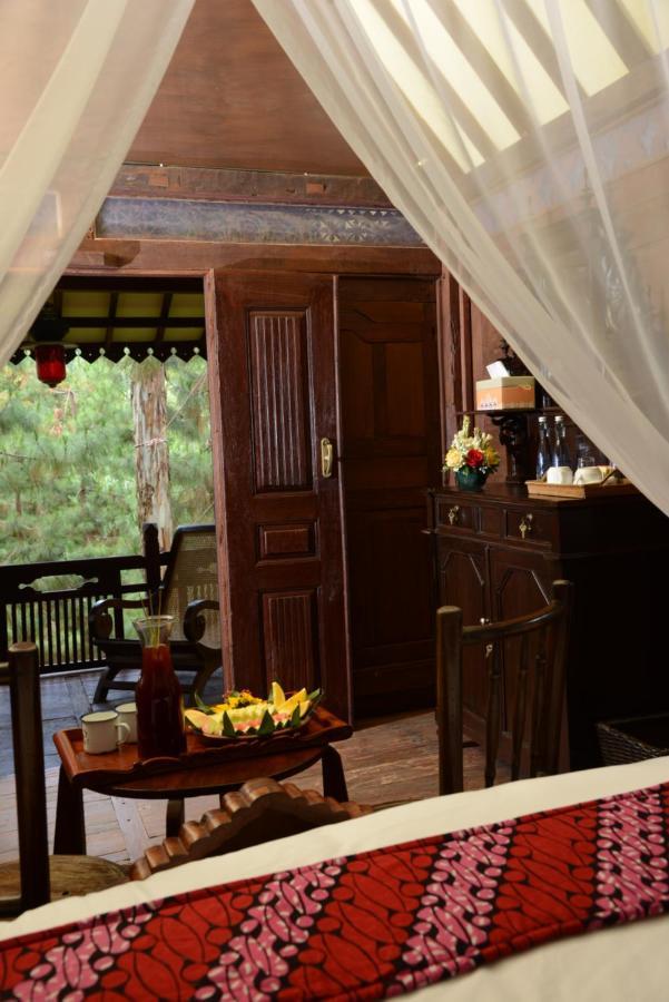 The Lodge Maribaya Cikareumbi Екстериор снимка