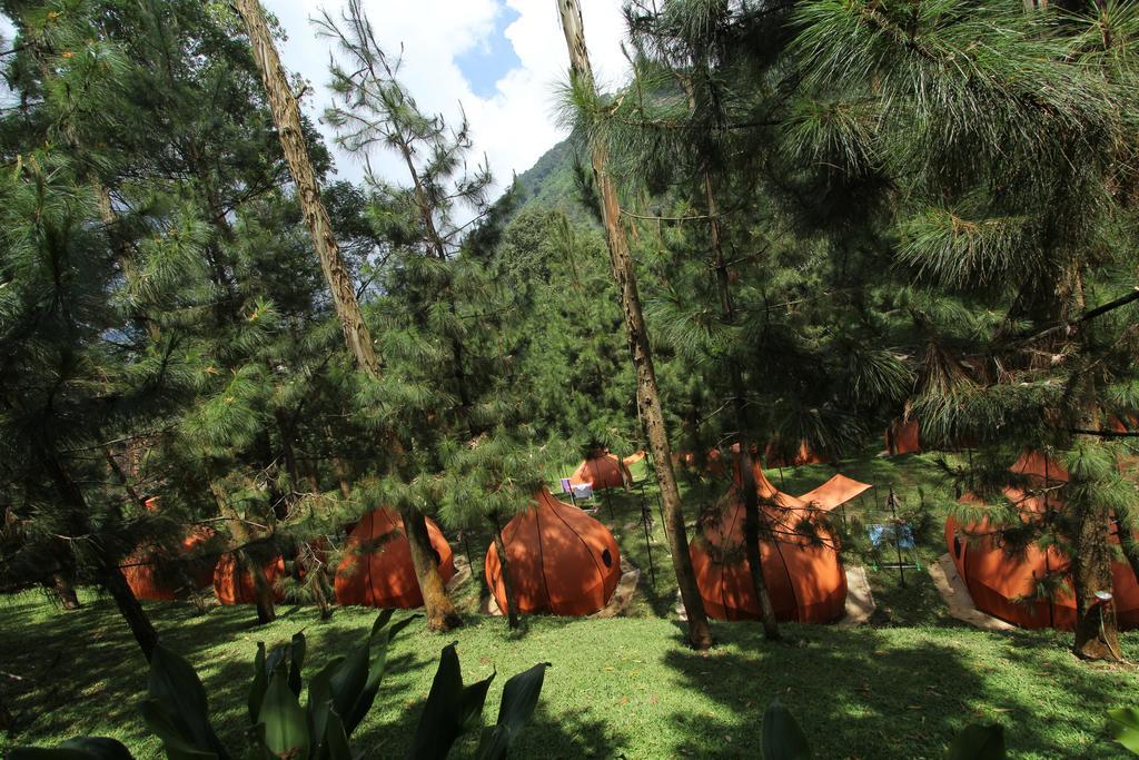 The Lodge Maribaya Cikareumbi Екстериор снимка